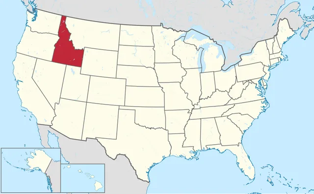 US map with a north-western state narrowing to a point at the Canadian border highlighted in red